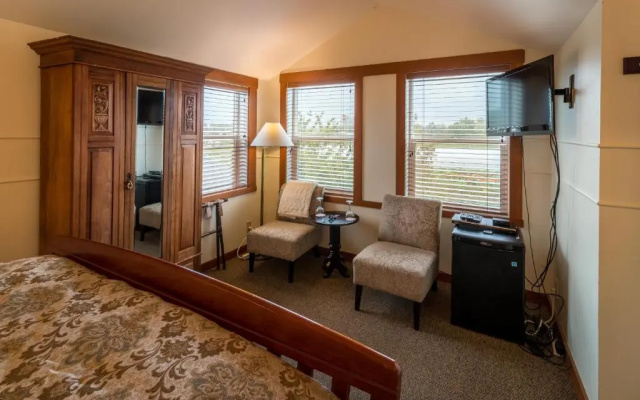 The Heron Inn & Day Spa