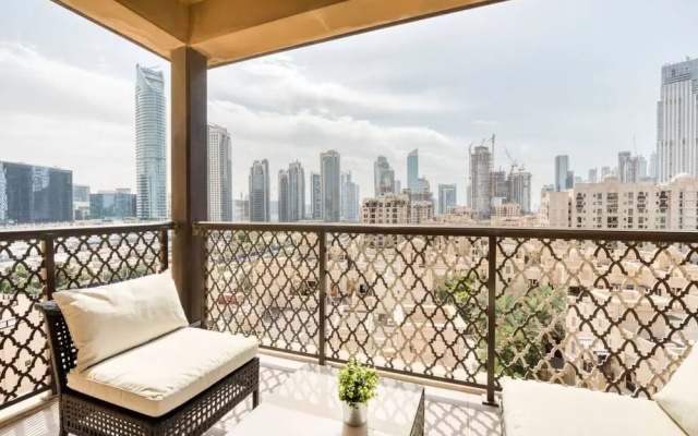 Retreat to Elegant Apartment in Old Town