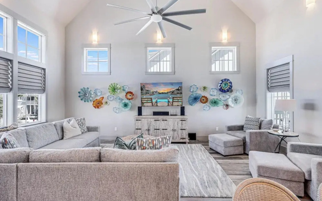 Beached Inn 236 BE
