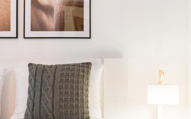 Apartment Sunrise by Loft Affair