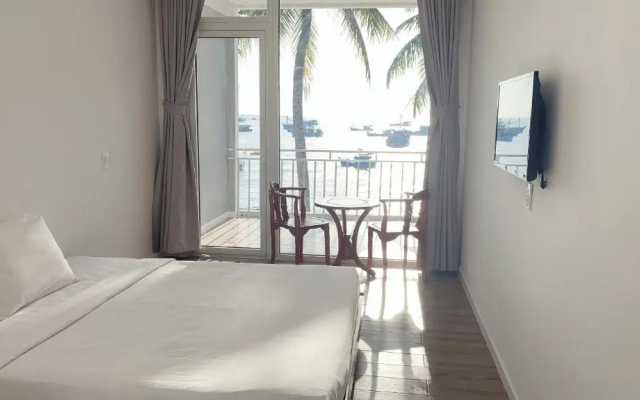 TS Beach House