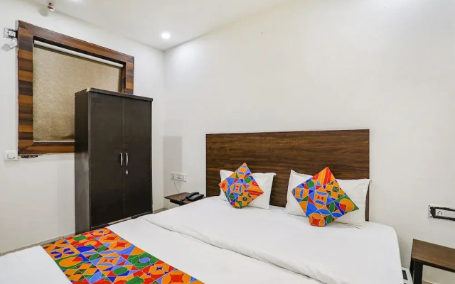 Fabhotel Kinsfolk