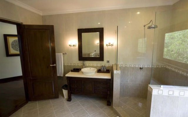 Citrus Tree Villas - Royalty