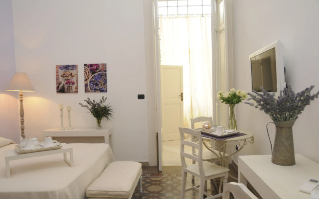 Casa Blanca Rooms&Suites