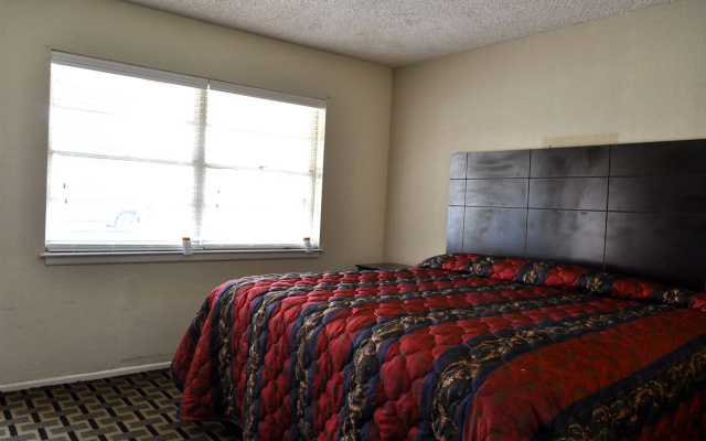 Andrews Motor Inn