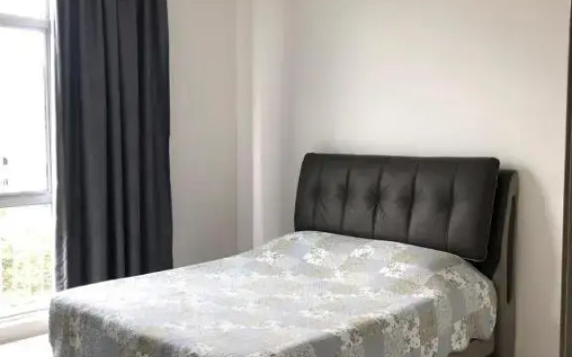 Barrington Square 1 Room Apt @ Pasar Malam
