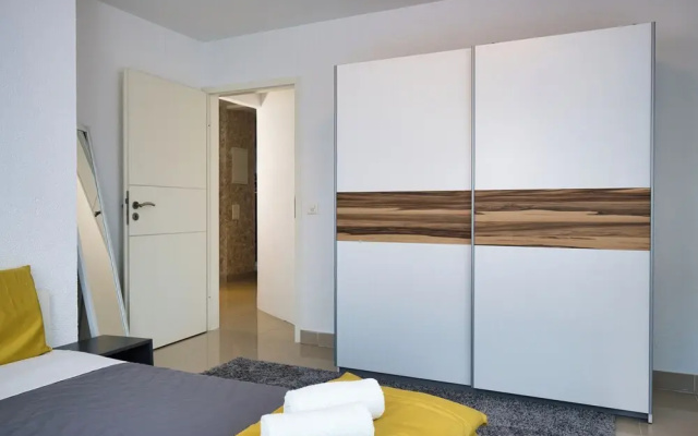 Modern Station Apartment Möhlin