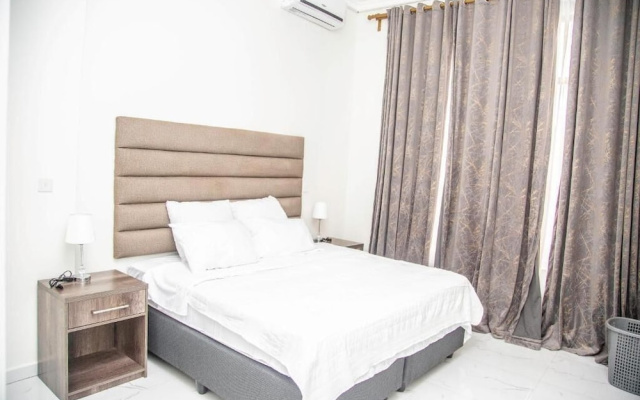 Longhorn Executive Apartment