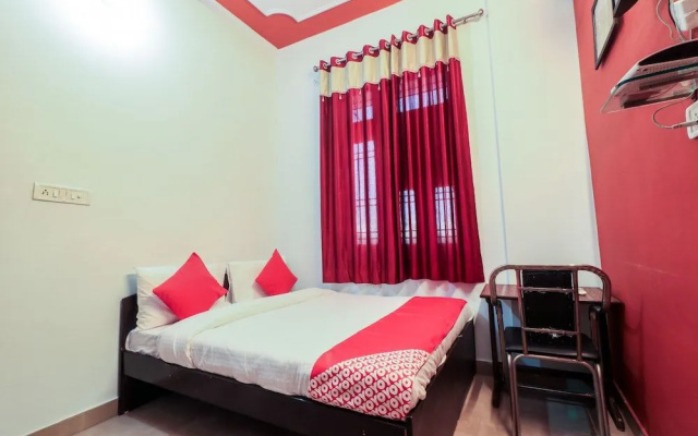 OYO 24228 Hotel Hans