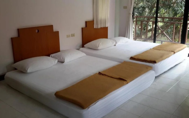 Had Song Kwae Resort & Hotel
