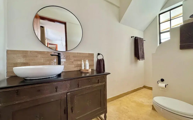 Eco 5 Bedroom 5 Bathroom Nanyuki Farm Villa - 2328