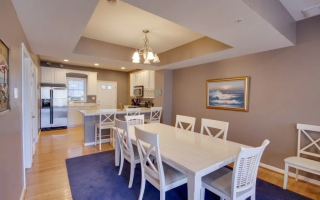 Boards Edge 102 - 4 Br Townhouse