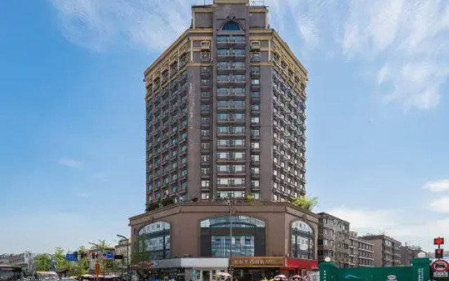 Yitel Collection (Chengdu Wuhouci Sichuan Orthopaedic Hospital Metro Station Branch)
