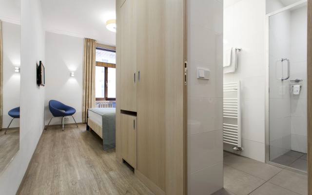 Hotel Carol
