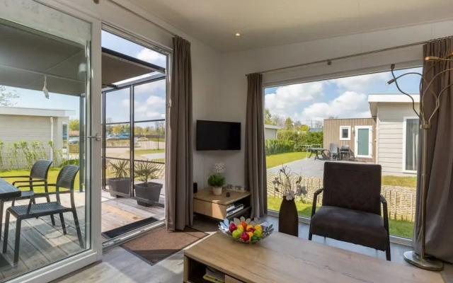 Brand New Chalet Near the Oosterschelde