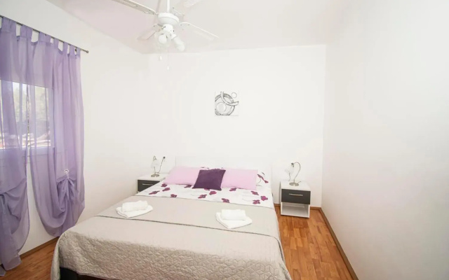 Holiday House Roza