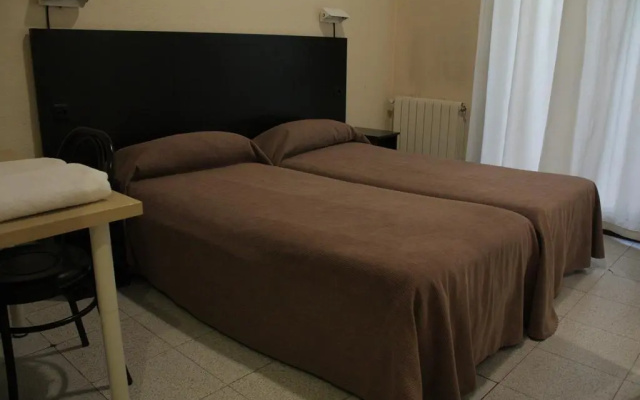 Hostal Baires