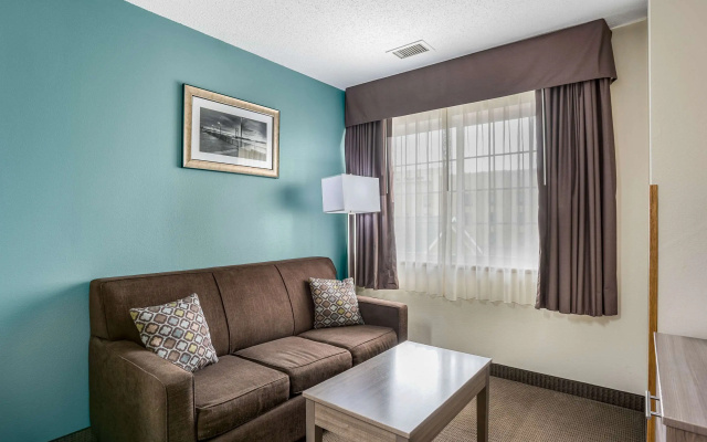 MainStay Suites Cedar Rapids