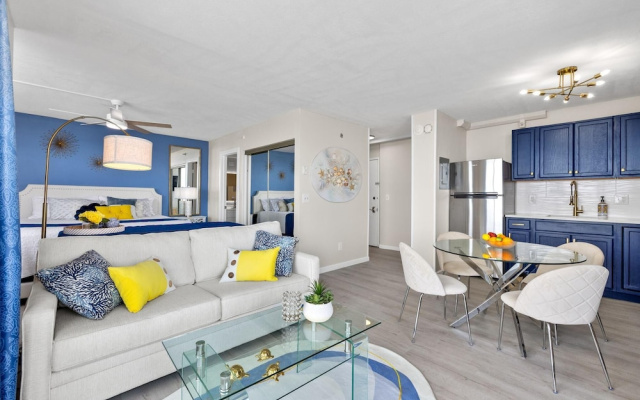 Estero Beach & Tennis 1102-a