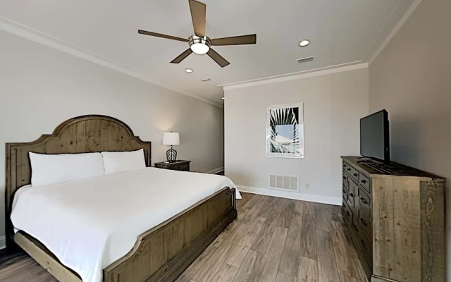 Southern Secret East by Southern Vacation Rentals