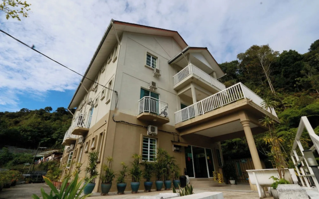 Golden Lodge
