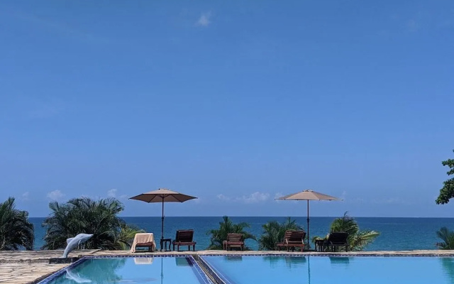 Amaan Ocean Kihinani Hotel