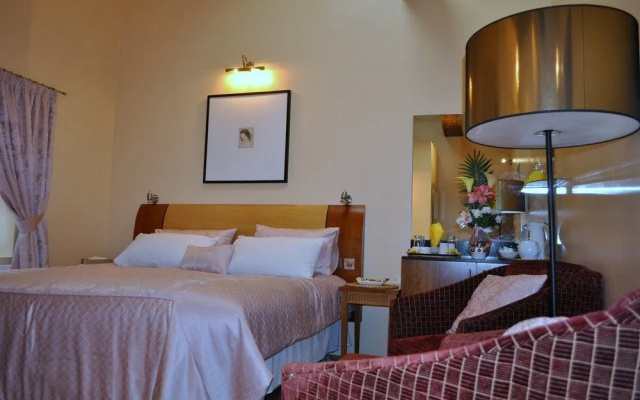 Model Farm Bed & Breakfast