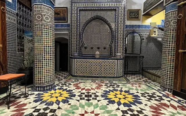 Riad Dar Fes source bleue luxury home