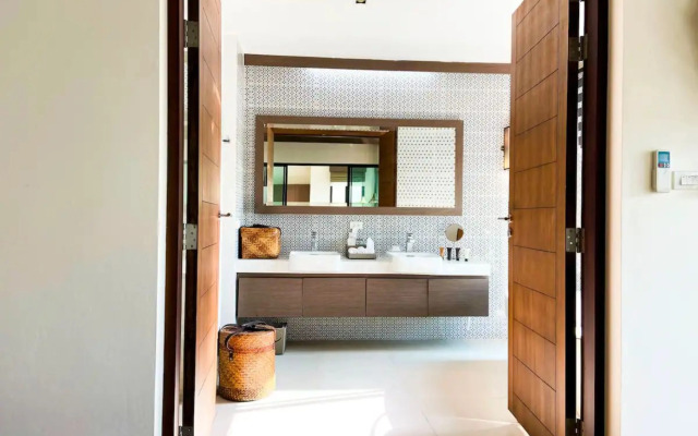 Silla Villa Private Pool & Sea View