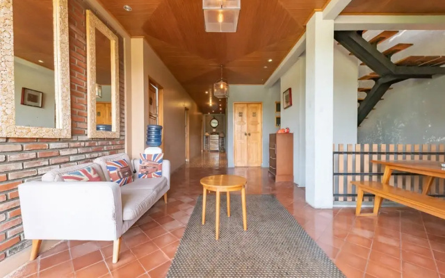 Casa de Apple Dago Bandung by RedDoorz