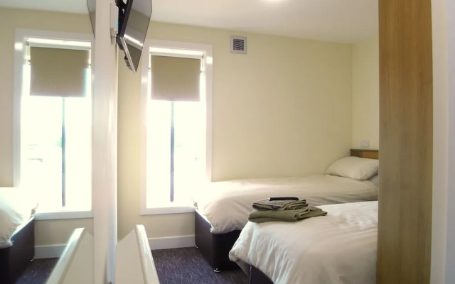 Roadking Rooms Holyhead