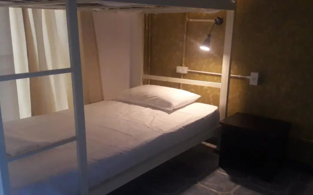 Sayhi Lanta Hostel