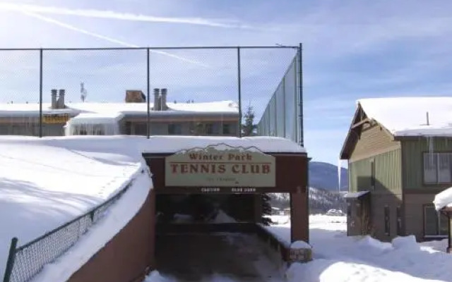 113B Tennis Club by RedAwning