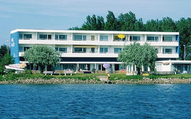 Haus am See - Steinwarder HAS-01B