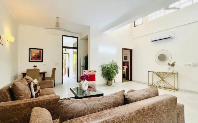 Bluo 2Bhk Panchsheel Enclave - Balcony Park