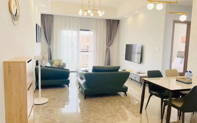 Elizabeth Golf Apartment