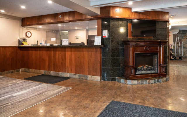 Red Carpet Inn