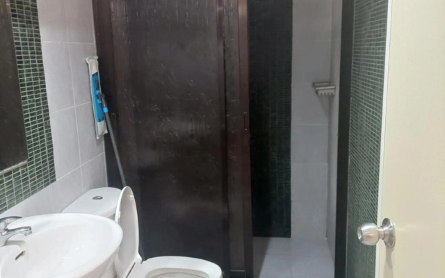 Sea res 2bedroom apartment by Elsie