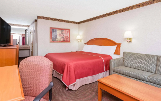Regency Inn & Suites-Hamilton Place