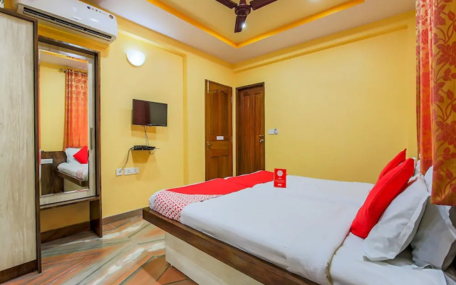 OYO 14779 Meera Motels & Residency