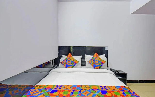 Fabhotel Silver Star