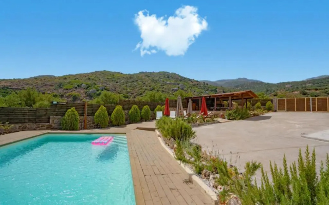 Fuego Sagrado Retreat-Your Poolside Getaway