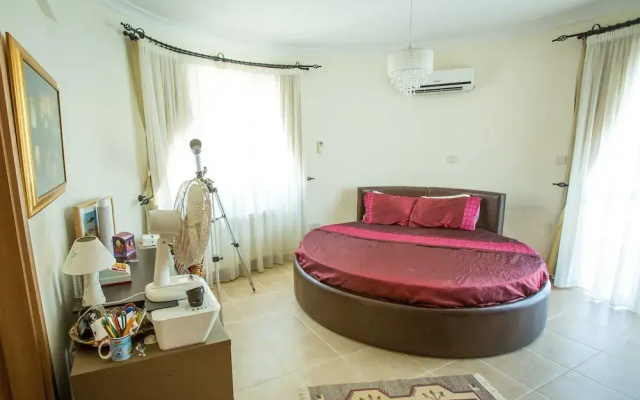 Villa - Sleeps 14 - Private Pool - Cinema Room