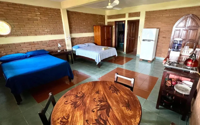 Hotel Ananda