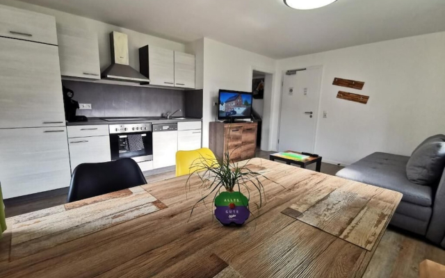 Pitlane Apartments by corents