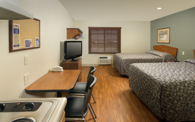 Extended Stay America Select Suites - Wichita - North