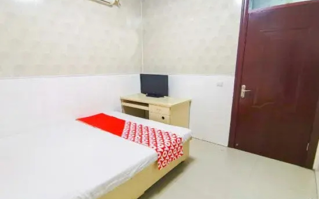 OYO Xinxiang Chengyi Hotel