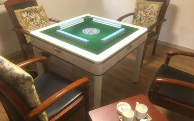 Haixin Business Hotel