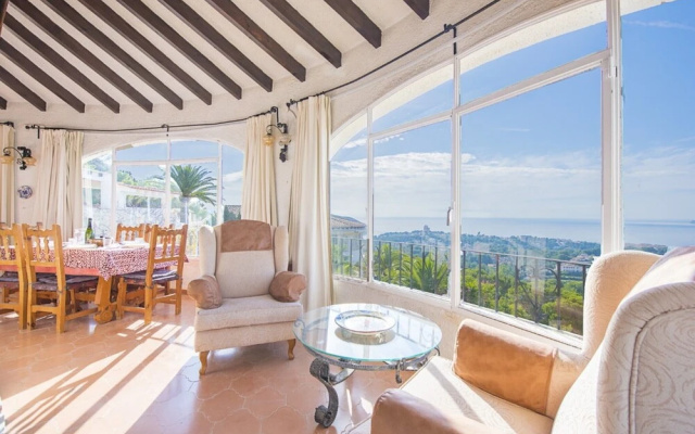 Villa - 5 Bedrooms with Pool, WiFi and Sea views - 104968