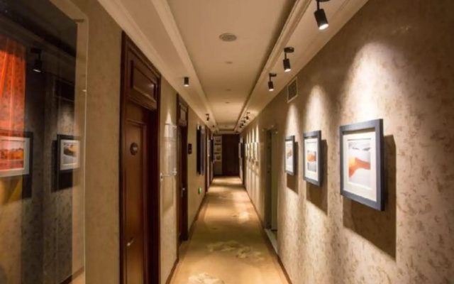 Riyueming Select Hotel (Dalian Xinghai Park)